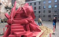 Детская горка в Риге. Фото с сайта pravoslavie.ru