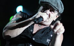 AC/DC. Фото с сайта acdc.com