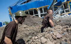 Ополченцы в окопе в поселке Семеновка © РИА Новости, Андрей Стенин