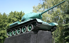 Памятник в городе Дружковка. Фото Artemka с сайта wikimedia.org