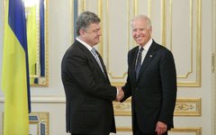 Петр Порошенко и Джозеф Байден. Фото из Facebook администрации президента