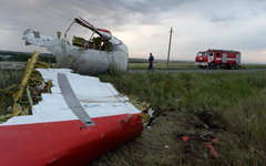 На месте крушения малазийского самолета Boeing 777