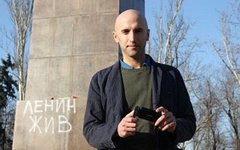 Грэм Филлипс. Стоп-кадр с видео в YouTube
