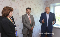 Владимир Илюхин справа. Фото пресс-службы Правительства Камчатского края