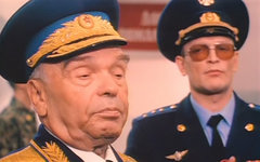 Владимир Шаинский в фильме «ДМБ». Фото с сайта kino-teatr.ru