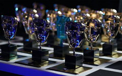 Статуэтки BAFTA. Фото с офстраницы премии в Facebook