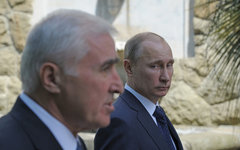 Президенты Южной Осетии и РФ © РИА Новости, Алексей Дружинин