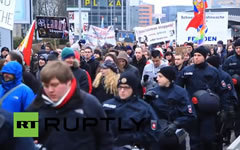 Митинг в Ганновере. Стоп-кадр телеканала Russia Today