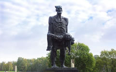 Мемориал «Хатынь». Фото с сайта khatyn.by