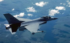 Истребитель F-16. Фото с сайта worldweapon.ru