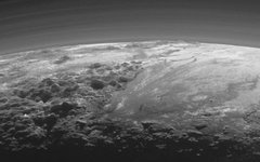 Закат на Плутоне. Фото с сайта nasa.gov