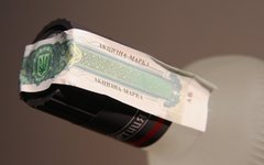Акцизная марка © KM.RU, Илья Шабардин