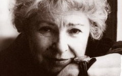Елена Аросева. Фото с сайта omskdrama.ru