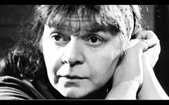 Новелла Матвеева. Фото с сайта kino-teatr.ru