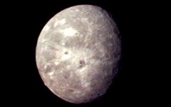 Оберон. Фото с сайта nasa.gov
