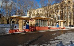 Историческая бензоколонка. Фото Sigwald с сайта ru.wikipedia.org