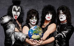 KISS/Facebook Official