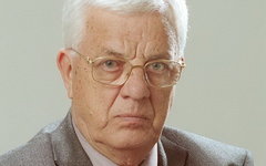 Раймонд Паулс. Фото с сайта wikipedia.org