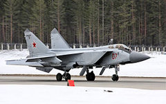 военный самолет