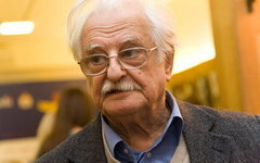 Хуциев остается в больнице