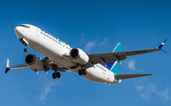 Boeing 737-8