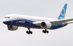  Boeing 737-8