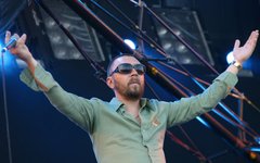 В новом клипе «Ленинграда» пытаются найти оскорбление чувств верующих 