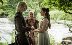 «Игра престолов» и «Чернобыль» стали триумфаторами премии Emmy