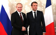 Беседа с президентом Франции Эммануэлем Макроном © KM.RU, Пресс-служба Кремля
