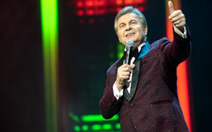 Лев Лещенко