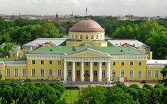 Таврический дворец. Фото с сайта культура.рф