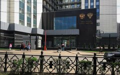 Главный вход в здание прокуратуры Москвы