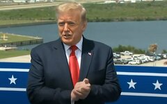 Дональд Трамп 