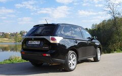 Mitsubishi Outlander © KM.RU, Кирилл Савченко