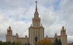 Здание МГУ 