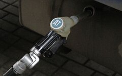 Новак: проблемы с топливом в ряде регионов решаются в ручном режиме