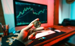 В Госдуме предложили признать криптовалюту общим имуществом супругов