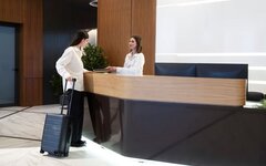 В РФ разрешили заселять в отели по водительским правам или загранпаспорту