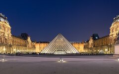 Грабители попытались продать похищенные ценности Лувра