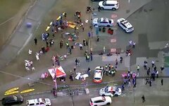 При стрельбе на пляже в Сиднее погибли 12 человек