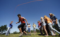 Володин предложил использовать закрывшиеся школы на селе под детские лагеря