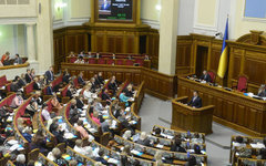 Рада исключила русский из перечня языков, подлежащих защите