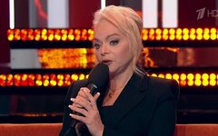 Лариса Долина пообещала вернуть покупательнице деньги за квартиру