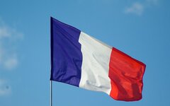 Правительство Франции уйдет        в отставку