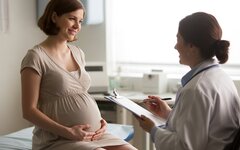 Генетический тест для будущих родителей включили в систему ОМС