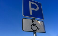 В ГД предложили проверять авто со занаком инвалида через реестр
