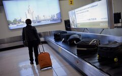 Онищенко призвал россиян не выезжать из страны на майские праздники