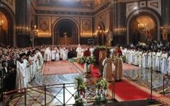 Литургия в храме Христа Спасителя в Москве