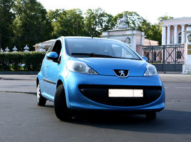 Peugeot 107 Тони Клименко. Фото KM.ru Peugeot 107 Тони Клименко. Фото KM.ru