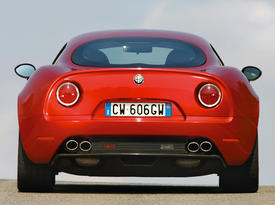 Alfa Romeo 8c Competizione. Зад фронт Alfa Romeo 8c Competizione. Зад фронт